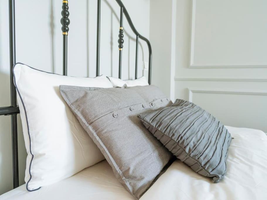 Apartment Amazing Location - Superb View - Old Town Bukarest